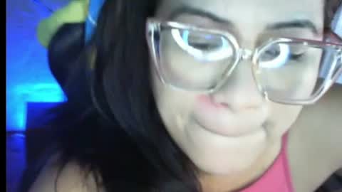 Snapshot of karol0022 chatting on December 15, 2025, 12:53 pm karol0022 online show from December 15, 2025, 12:53 pm