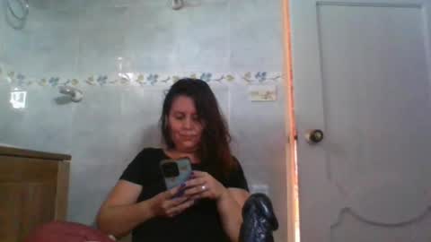 Snapshot of karol_gill chatting on February 20, 2025, 9:09 pm Karol online show from February 20, 2025, 9:09 pm