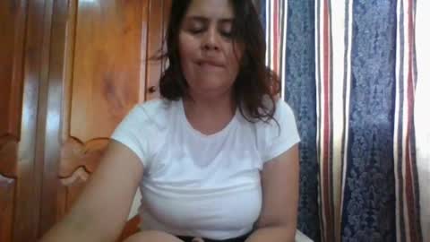 Snapshot of karol_gill chatting on February 26, 2025, 8:54 pm Karol online show from February 26, 2025, 8:54 pm