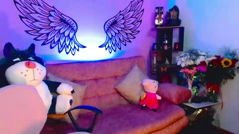 Karol Kenedy online show from May 10, 2026, 6:18 am