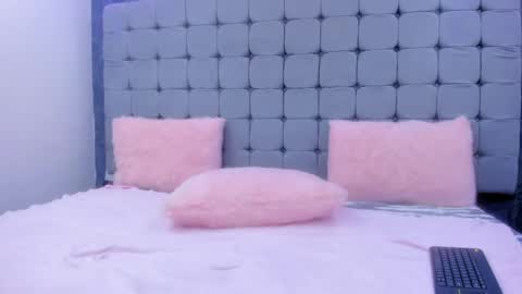 Karol online show from May 5, 2026, 2:03 pm