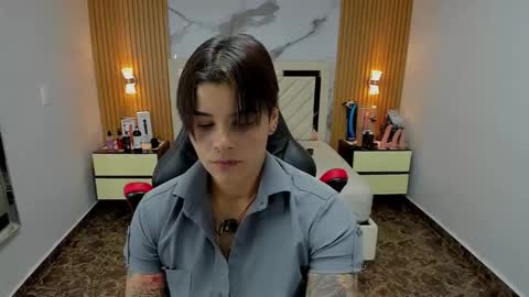 Karol and Luna online show from November 18, 2025, 7:18 pm