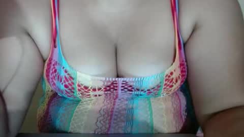 karolbb21 online show from February 8, 2026, 11:13 am