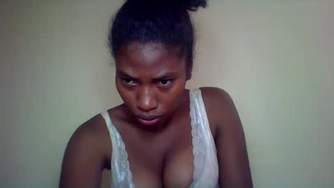 karoliee online show from May 2, 2026, 7:35 am