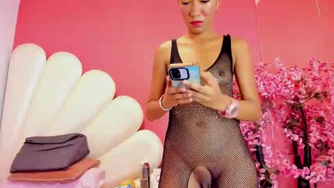 Karolina online show from February 25, 2025, 8:25 am