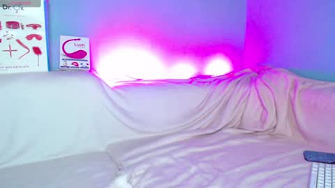 Kira online show from December 9, 2024, 9:49 am