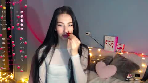 Kira online show from October 2, 2025, 2:40 am