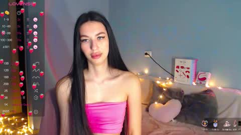 Kira online show from October 13, 2025, 2:00 am