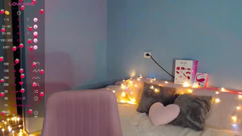 Kira online show from February 27, 2026, 2:11 am