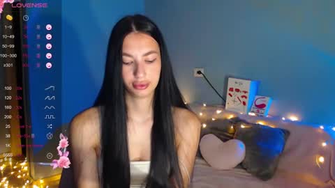 Snapshot of karolina_hottie_ chatting on July 11, 2026, 1:52 am Kira online show from July 11, 2026, 1:52 am