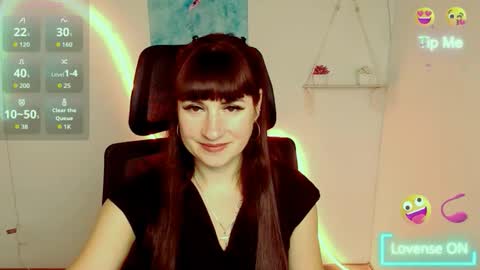 Caroline online show from November 5, 2025, 12:49 pm