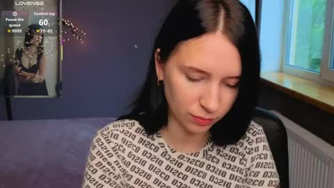 Karolina online show from June 4, 2026, 5:35 am