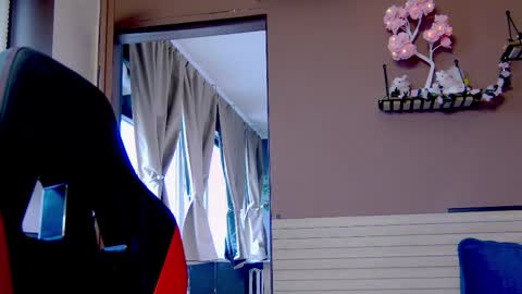 karoline121 online show from December 23, 2025, 8:12 am