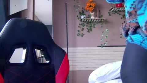 karoline121 online show from February 5, 2026, 9:47 am