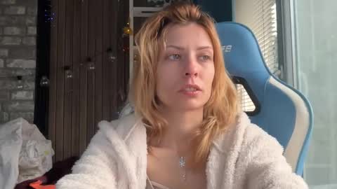 karoline121 online show from February 15, 2026, 7:51 am