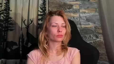 Snapshot of karoline121 chatting on March 12, 2026, 8:15 pm karoline121 online show from March 12, 2026, 8:15 pm