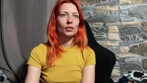 Snapshot of karoline121 chatting on April 6, 2026, 7:15 pm karoline121 online show from April 6, 2026, 7:15 pm