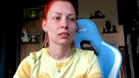 Snapshot of karoline121 chatting on April 10, 2026, 10:20 am karoline121 online show from April 10, 2026, 10:20 am