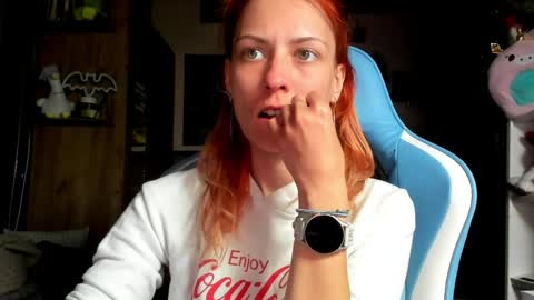 Snapshot of karoline121 chatting on April 24, 2026, 5:37 pm karoline121 online show from April 24, 2026, 5:37 pm