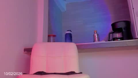 Snapshot of karoline_marin chatting on February 11, 2026, 3:22 am Karoline online show from February 11, 2026, 3:22 am