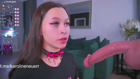 Snapshot of karolineneuer chatting on September 25, 2025, 4:11 pm karolineneuer online show from September 25, 2025, 4:11 pm