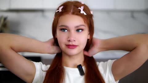 Snapshot of karolinerush chatting on December 4, 2025, 11:30 am lina online show from December 4, 2025, 11:30 am