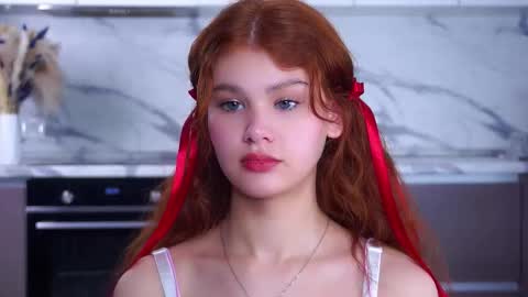 Snapshot of karolinerush chatting on December 16, 2025, 12:10 pm lina online show from December 16, 2025, 12:10 pm