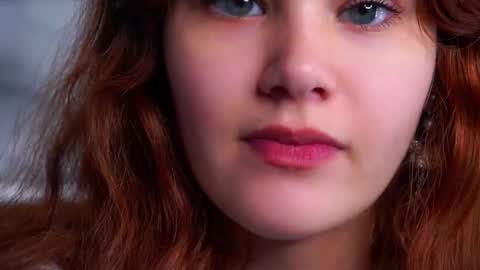 Snapshot of karolinerush chatting on December 18, 2025, 11:27 am lina online show from December 18, 2025, 11:27 am