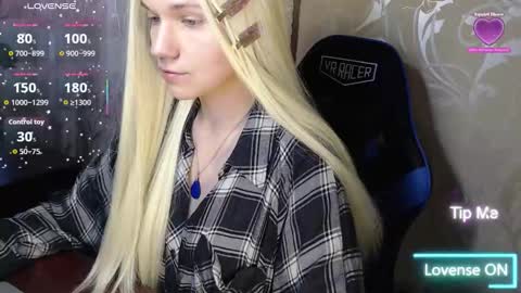 Snapshot of karolynafox chatting on March 11, 2026, 11:05 am Caroline Fox online show from March 11, 2026, 11:05 am