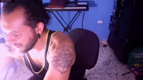 Karu online show from April 21, 2026, 1:42 am