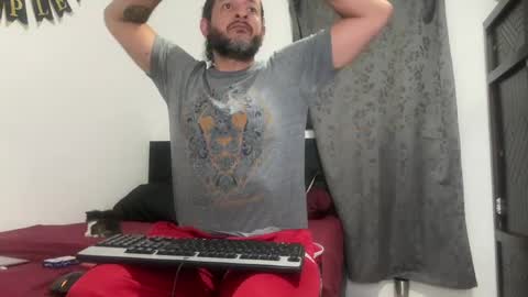Snapshot of karu_hard chatting on May 12, 2026, 12:19 am Karu online show from May 12, 2026, 12:19 am