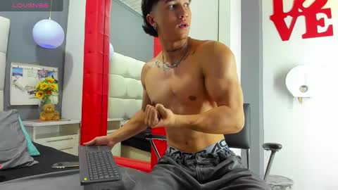 ---Kary--- online show from February 19, 2025, 9:39 am