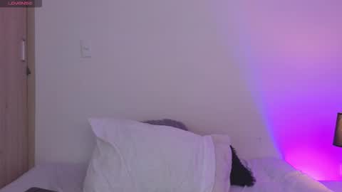 kasey online show from November 18, 2025, 2:10 pm