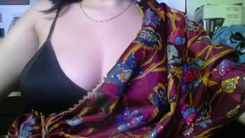 kasvhi online show from May 18, 2026, 7:41 pm