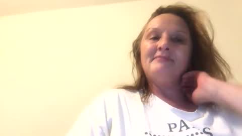 Snapshot of kasmetliite73 chatting on January 24, 2025, 3:02 pm kasmetliite73 online show from January 24, 2025, 3:02 pm