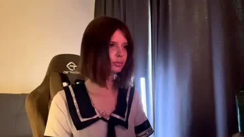 Bella online show from July 31, 2026, 1:21 pm