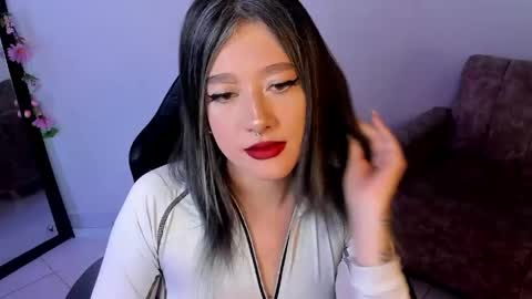 Snapshot of kat_apple chatting on May 17, 2026, 1:58 am Alicia online show from May 17, 2026, 1:58 am