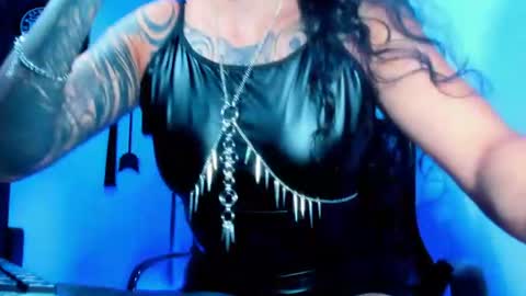 Kat online show from July 3, 2026, 1:56 am