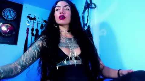 Kat online show from August 6, 2026, 2:35 am