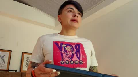 kat paradisse online show from April 4, 2026, 11:40 am