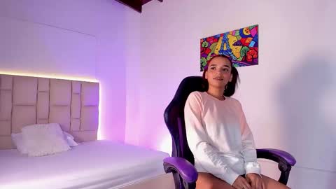 kataaleya__12 online show from October 27, 2025, 11:58 am