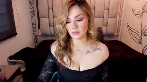 K A T A  H O O T online show from November 7, 2025, 8:20 pm