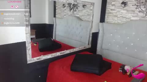 Snapshot of katalella_22 chatting on December 15, 2025, 5:55 am katalella_22 online show from December 15, 2025, 5:55 am