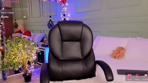 Kat online show from December 16, 2025, 11:48 am