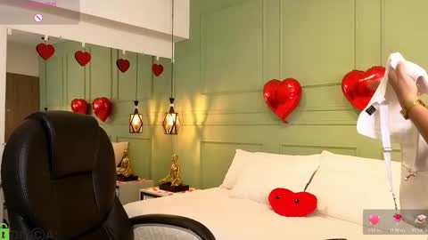 Kat online show from February 12, 2026, 11:38 am