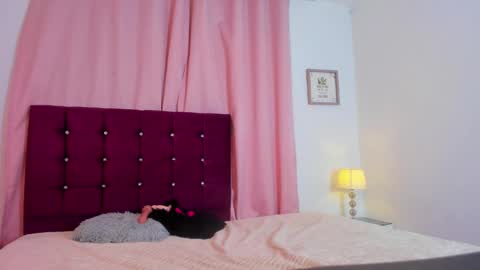 Snapshot of katalina_miles chatting on January 19, 2025, 5:58 am Katalina Miles online show from January 19, 2025, 5:58 am