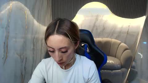 Katalina  online show from February 24, 2026, 3:15 am