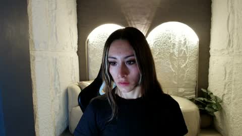 Snapshot of katalina_r chatting on April 19, 2026, 12:26 pm Katalina online show from April 19, 2026, 12:26 pm