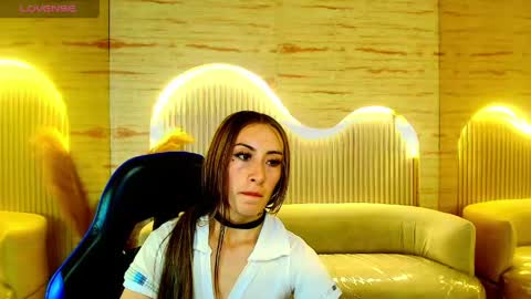 Snapshot of katalina_r chatting on May 27, 2026, 1:57 am Katalina online show from May 27, 2026, 1:57 am