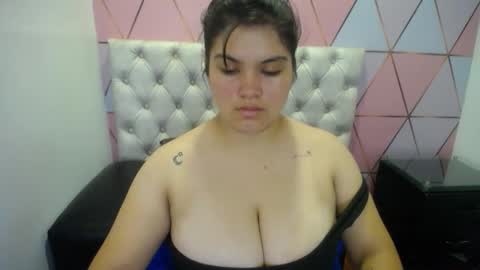 katalina santana25 online show from February 9, 2026, 4:16 am